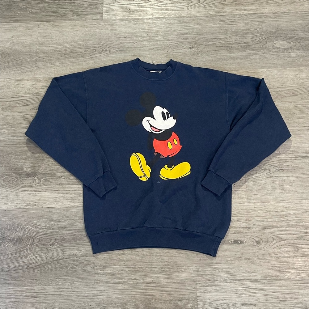 Vintage 90s Disney Men's Navy Blue Mickey Mouse Crewneck Sweater